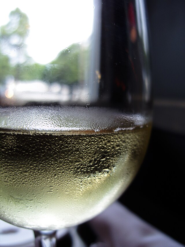 Wine, white, dry
