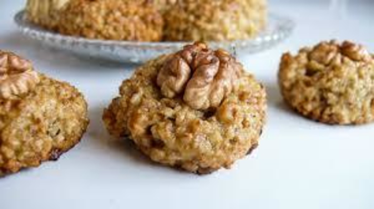 Bulgarian Orehovki- Little Pecan Cookies