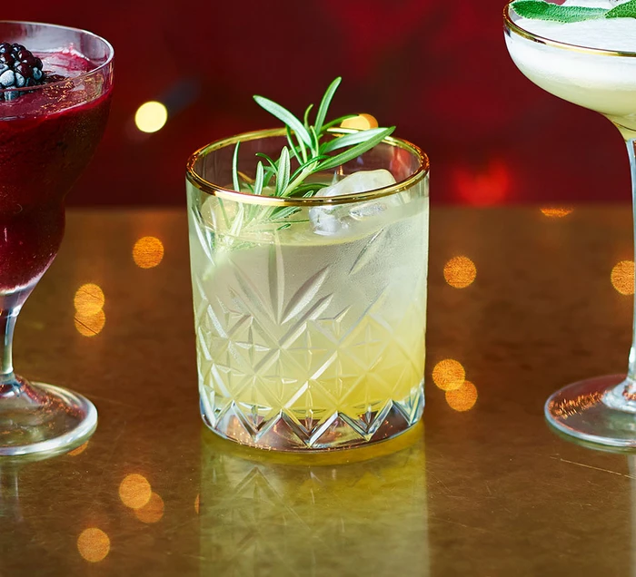 Apple & rhubarb cooler
