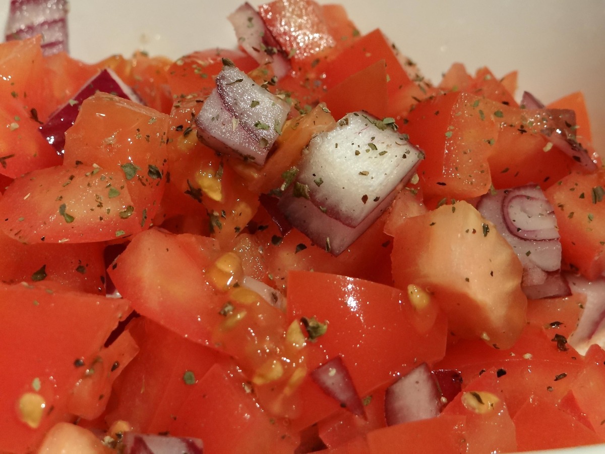 Refreshing, Simple Tomato Salad For Summer