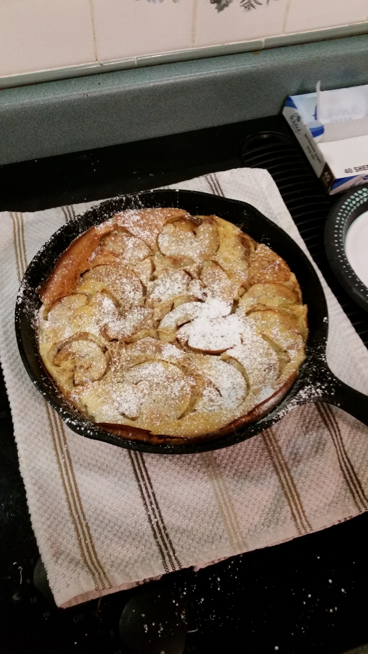 Apple Cinnamon Dutch Baby
