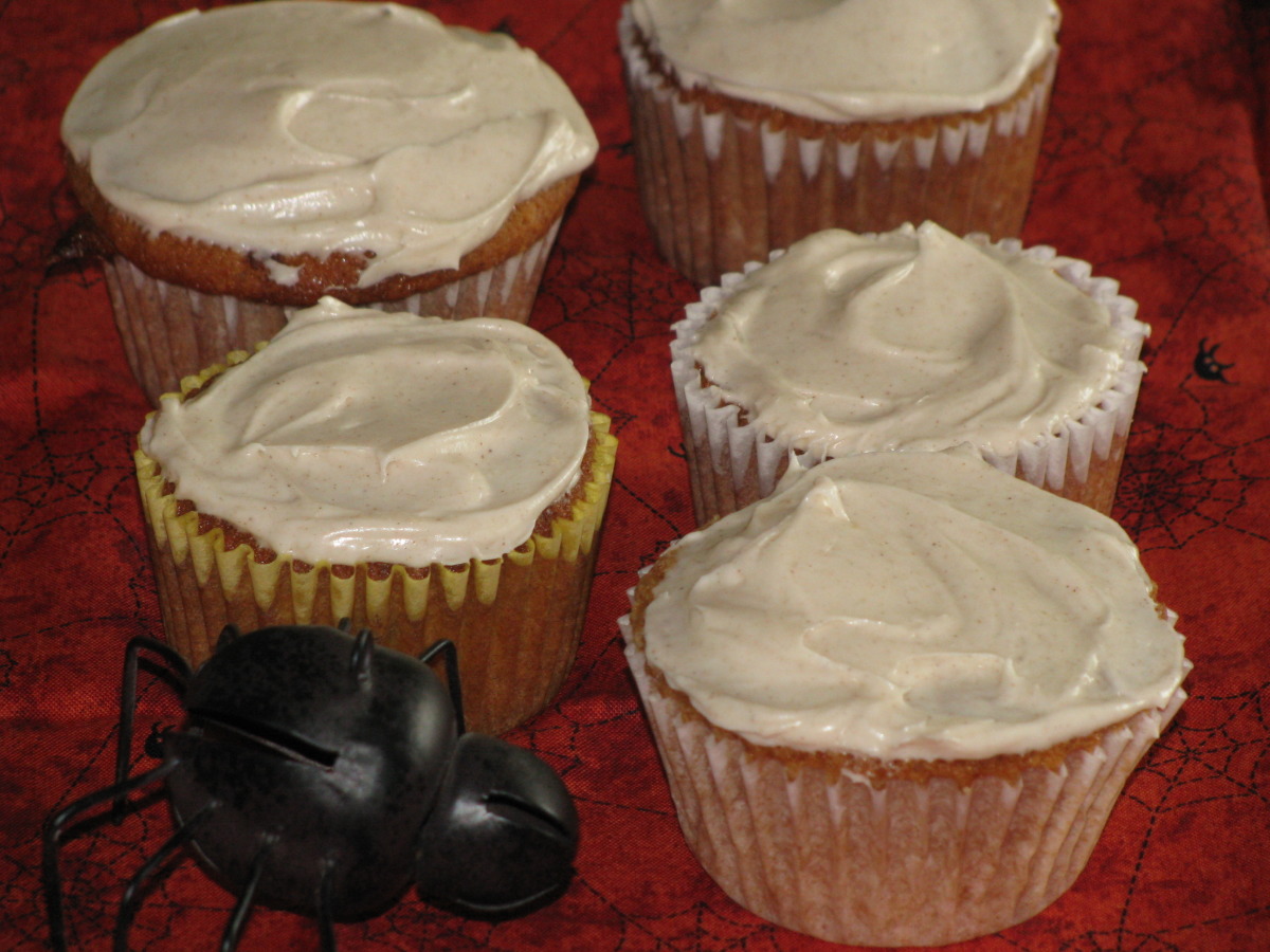 Vanilla Or Cinnamon Cream Cheese Frosting