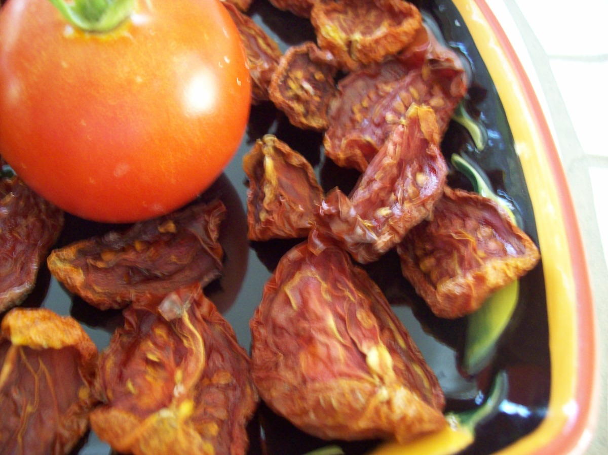 Sun-Dried Tomatoes In The Oven! Sun-Dried Tomatoes
