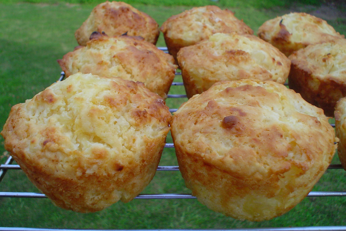 Pineapple And Sour Cream Muffins