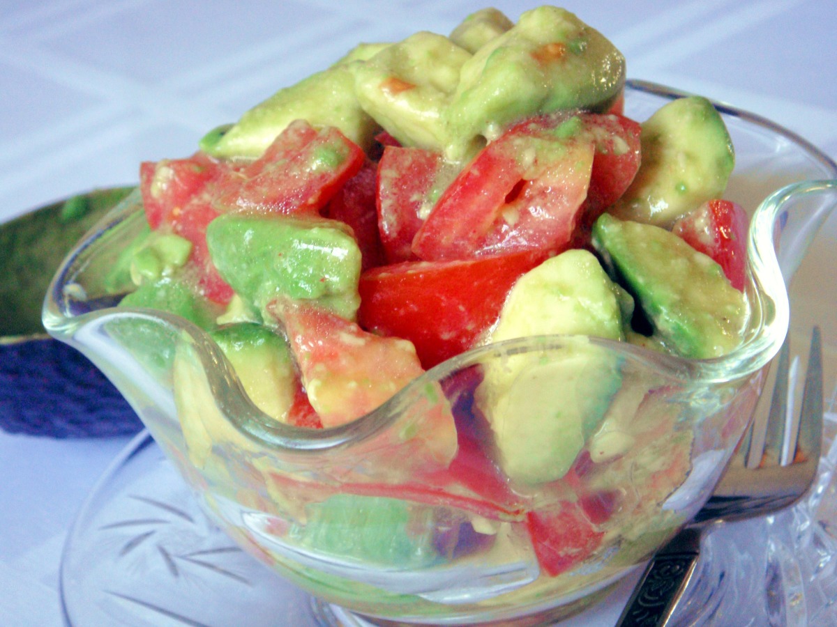 Easy Avocado And Tomato Salad