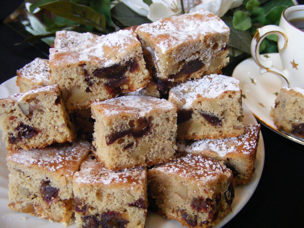 Date Nut Bars