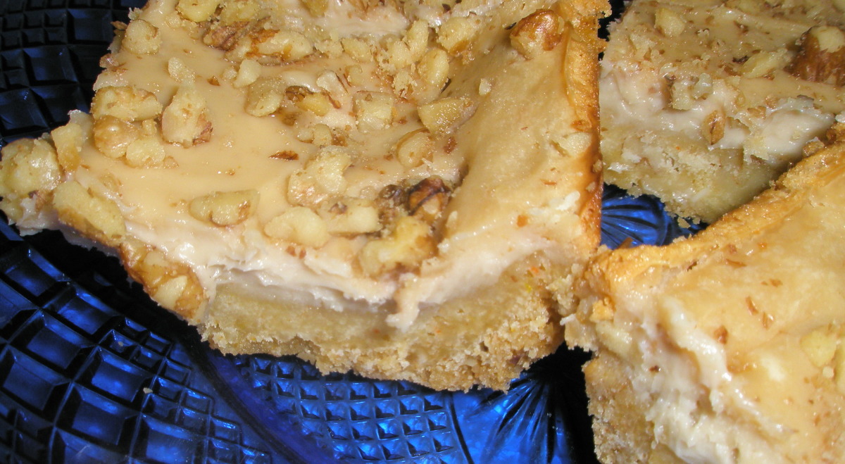 Quick And Easy Nutty Cheese Bars