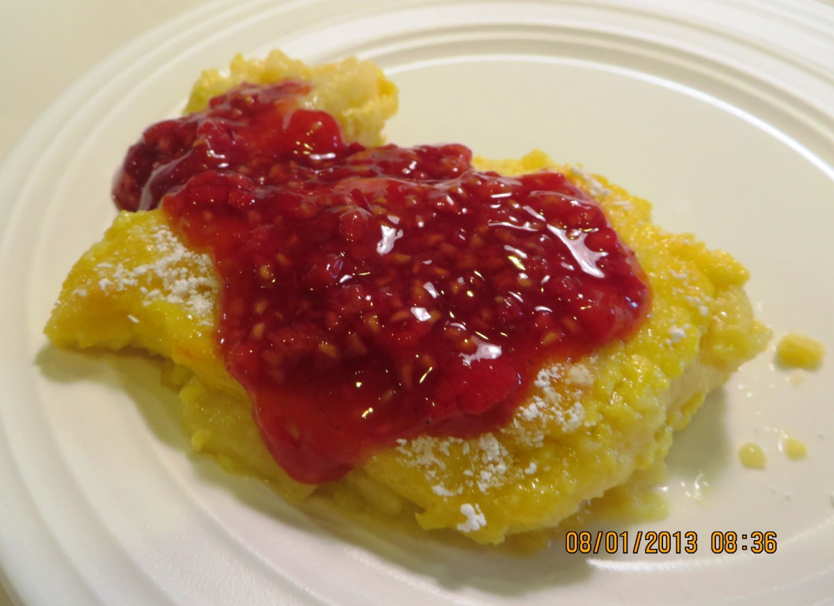 Pannu Kakku (Finnish Oven Pancake)