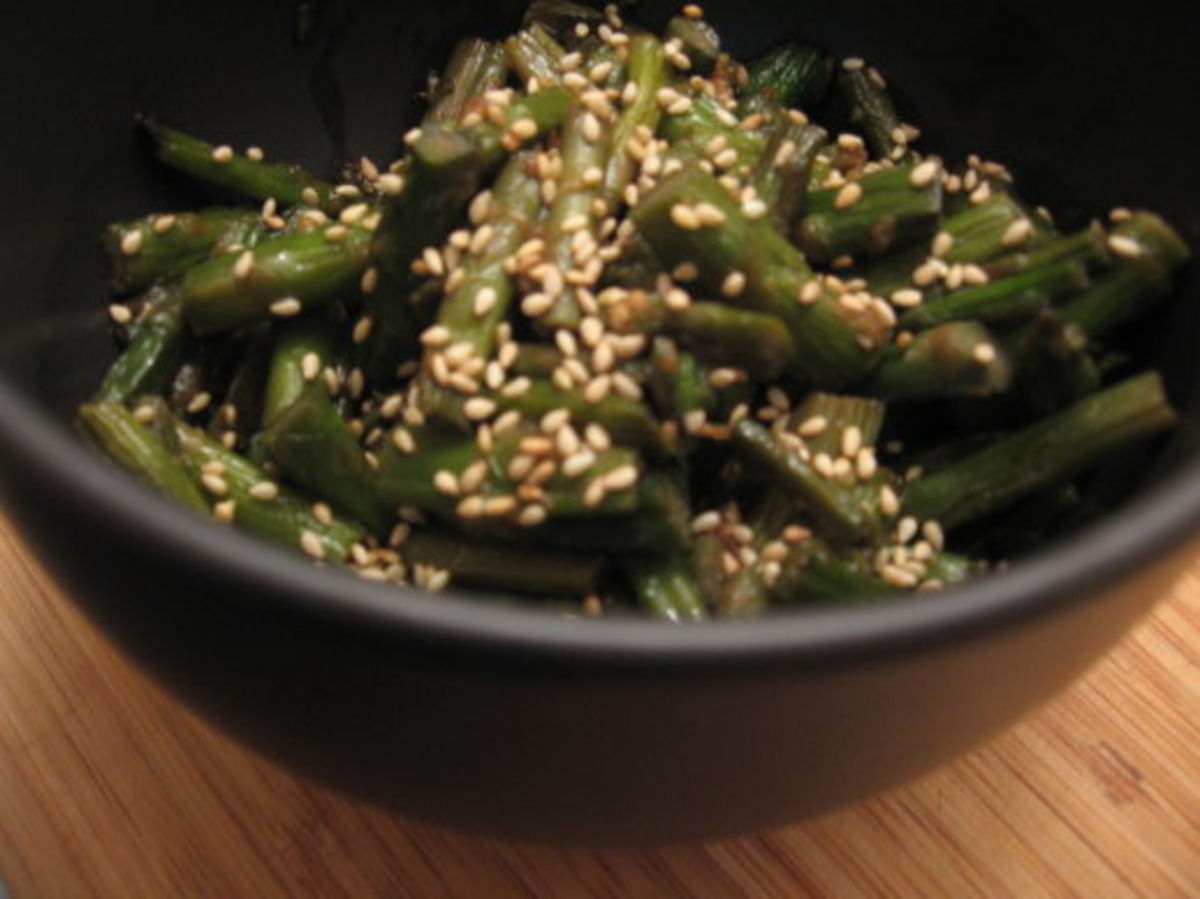 Sesame-Asparagus Stir-Fry